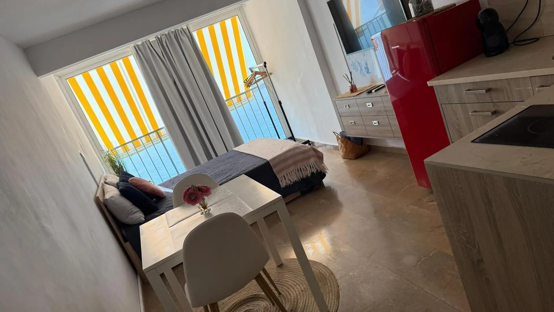 아파트 Sunrise Beach Palace Studio 플라티야 다로